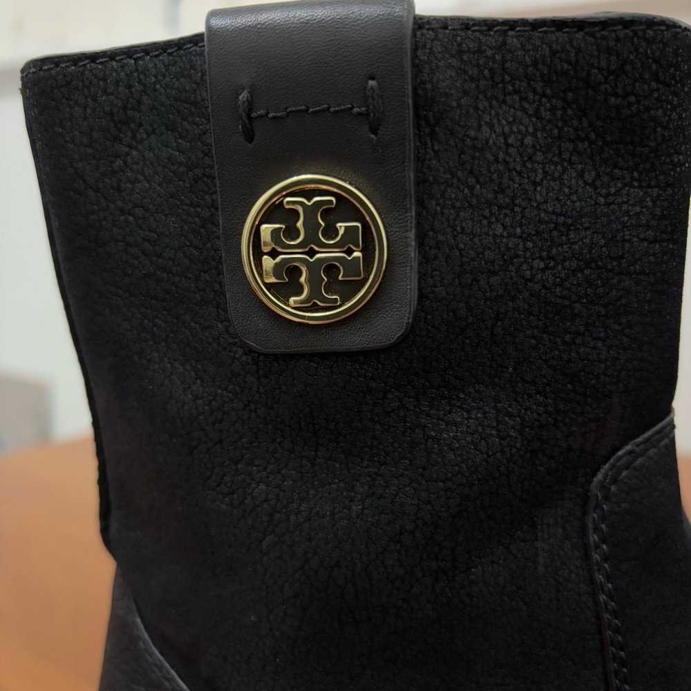 Tory Burch Oakridge Boots Black Pebbled Leather Ankle Booties 6 - Picture 2 of 9